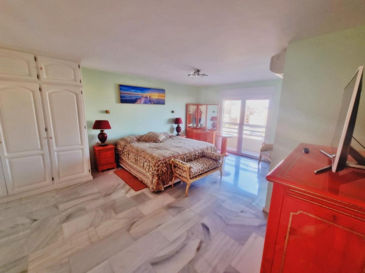 Penthouse With Private Pool, Hot Tub Jacuzzi With Sea Views And Chill-Out Zone, Close To The Sea Μαρμπέλλα Εξωτερικό φωτογραφία