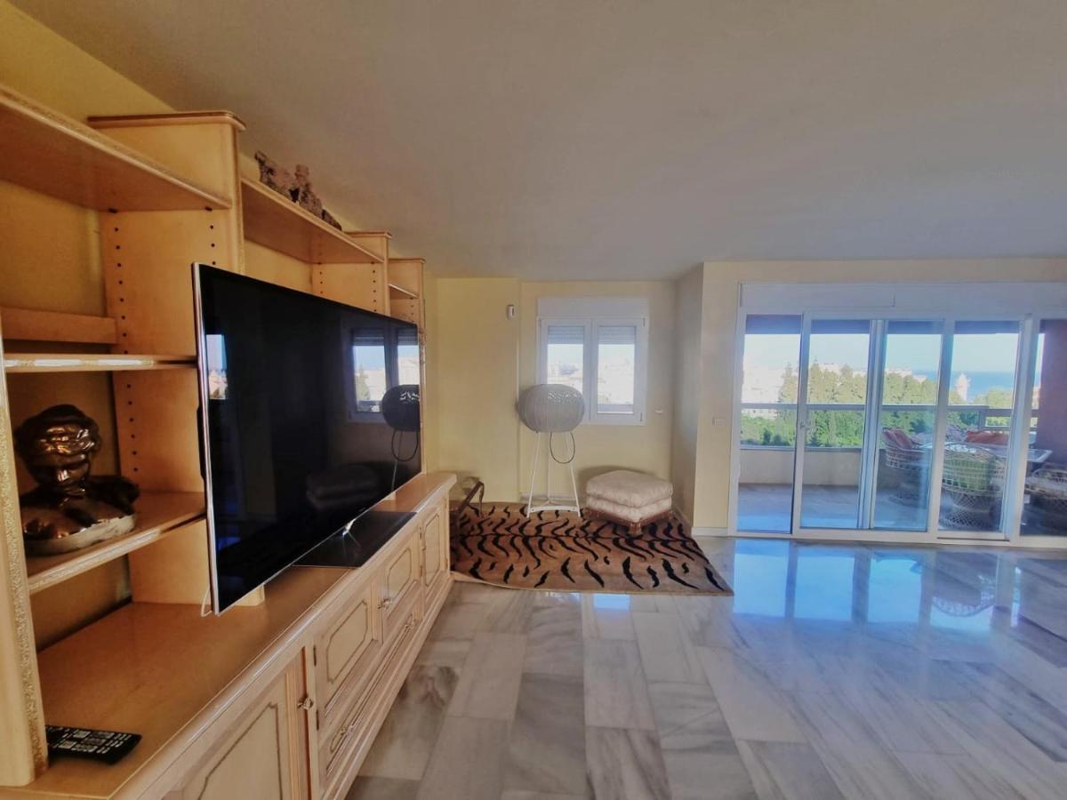 Penthouse With Private Pool, Hot Tub Jacuzzi With Sea Views And Chill-Out Zone, Close To The Sea Μαρμπέλλα Εξωτερικό φωτογραφία